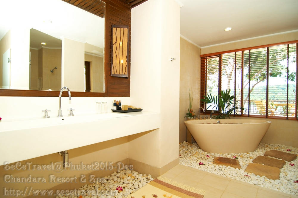 SeCeTravel-Phuket Hotel-Chandara-VILLA-W-BATHROOM-02 (Copy)