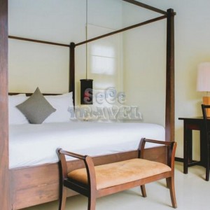 SeCeTravel-Two-Villas-Holiday-Oriental-Style-Layan-Beach-Phuket-Thailand-Villa-Bedroom-8