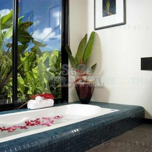 SeCeTravel-Two-Villas-Holiday-Oriental-Style-Layan-Beach-Phuket-Thailand-Villa-bathroom-1