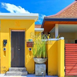 SeCeTravel-Two-Villas-Holiday-Oriental-Style-Layan-Beach-Phuket-Thailand-Villa-door