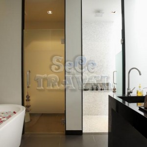 SeCeTravel-Wings-Phuket- Villa-by-Two -Villas- Holiday-bathroom-3