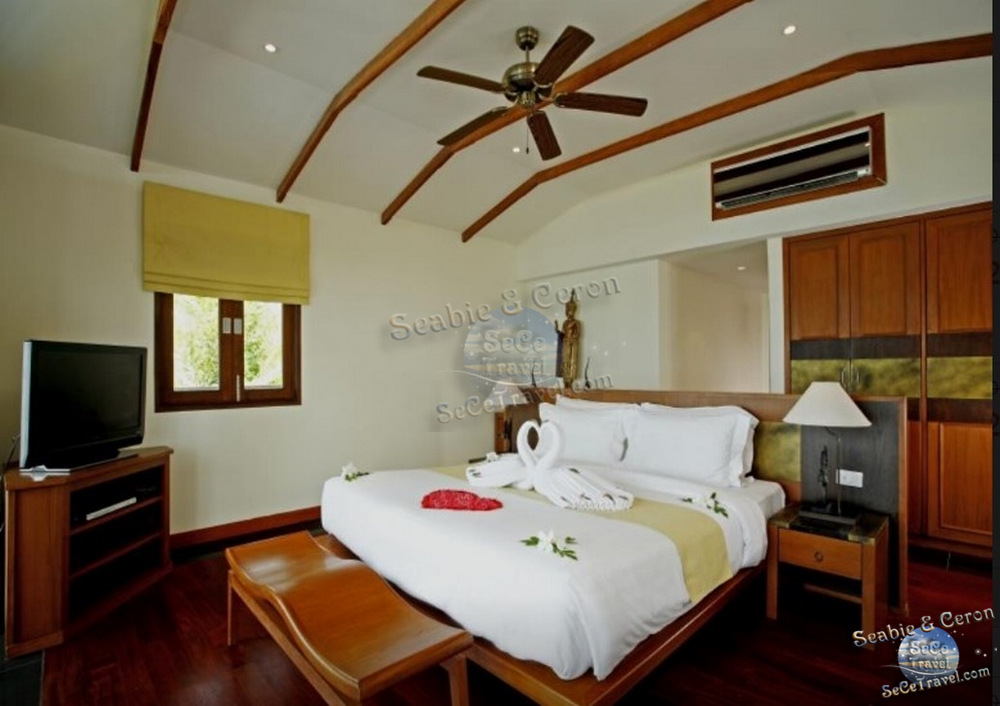 The Village Coconut Island Beach Resort-2 BEDROOM BEACH FRONT POOL VILLA-MASTER ROOM-2